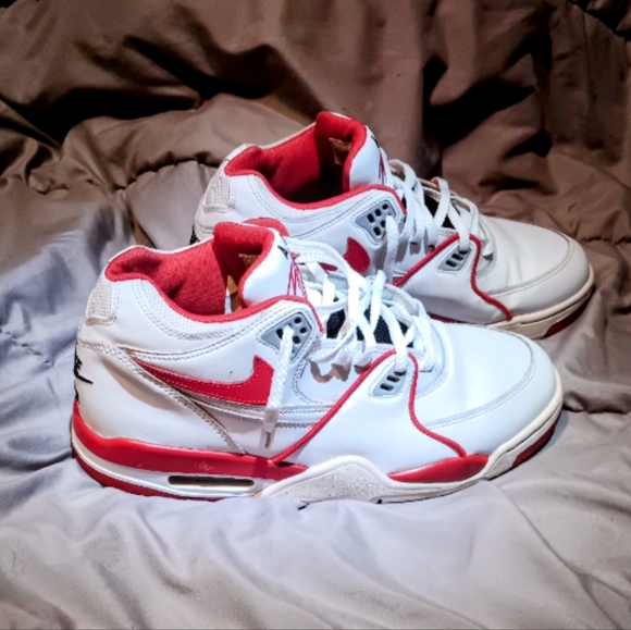 NIKE AIR FLIGHT 89"WHITE UNIVERSITY RED" - Picture 1 of 10